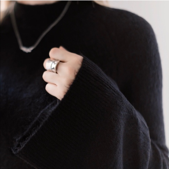 SoldOut11thStreet - Picture 2 of 8